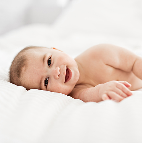 Glad bebis som använt Baby Care spray